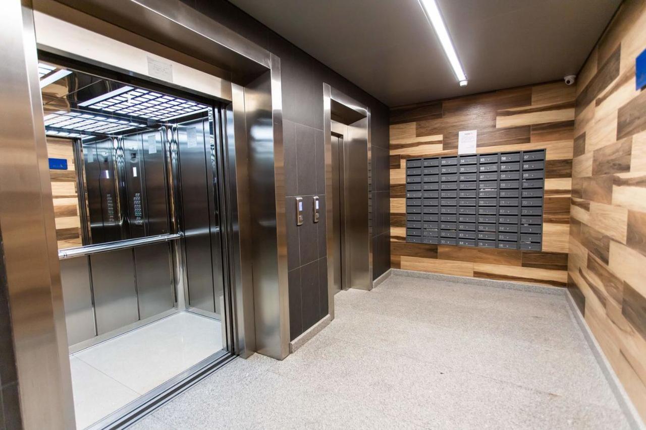 Double Skyhouse Exclusive Apartments Chisinau Ngoại thất bức ảnh