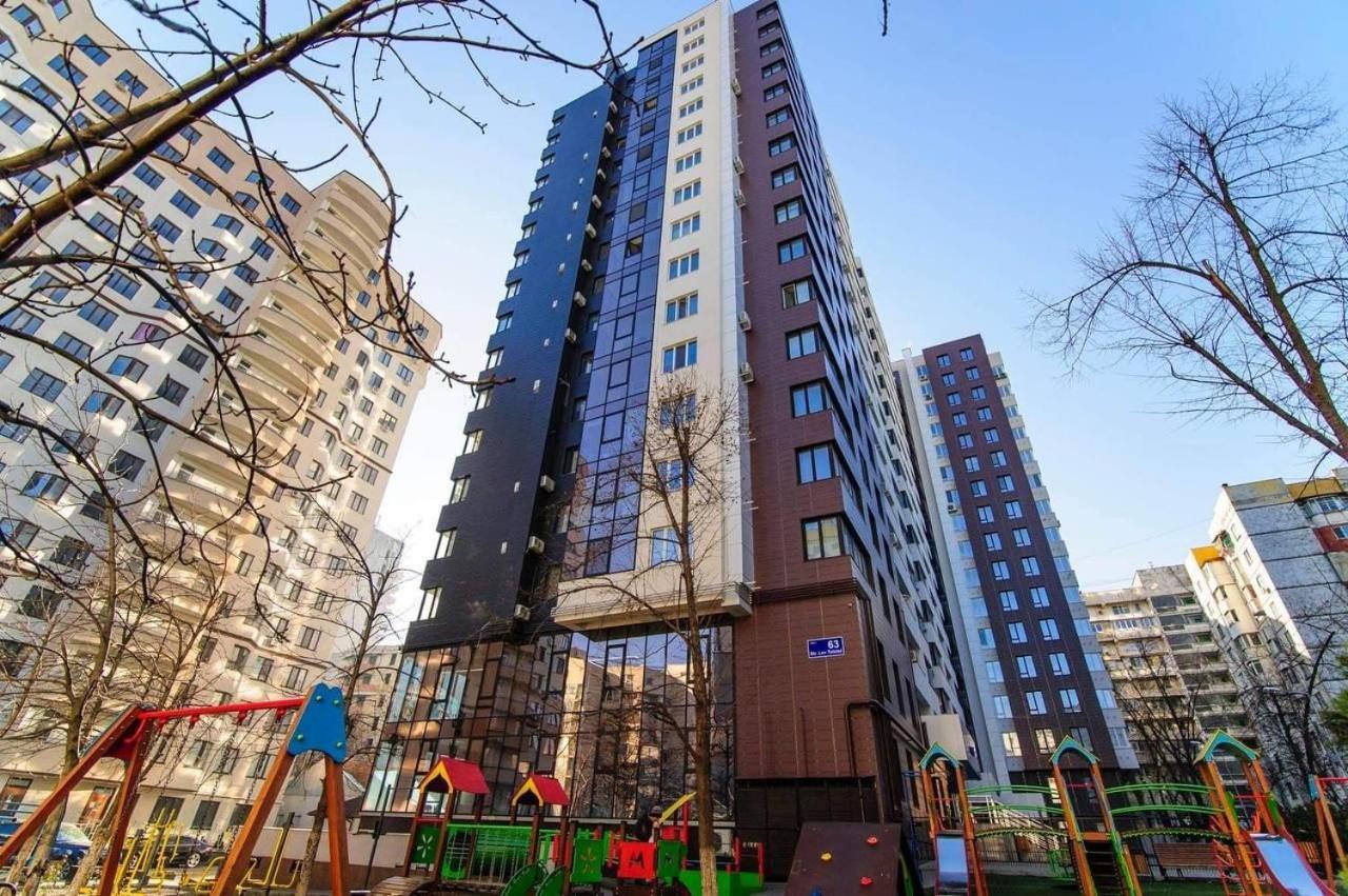 Double Skyhouse Exclusive Apartments Chisinau Ngoại thất bức ảnh