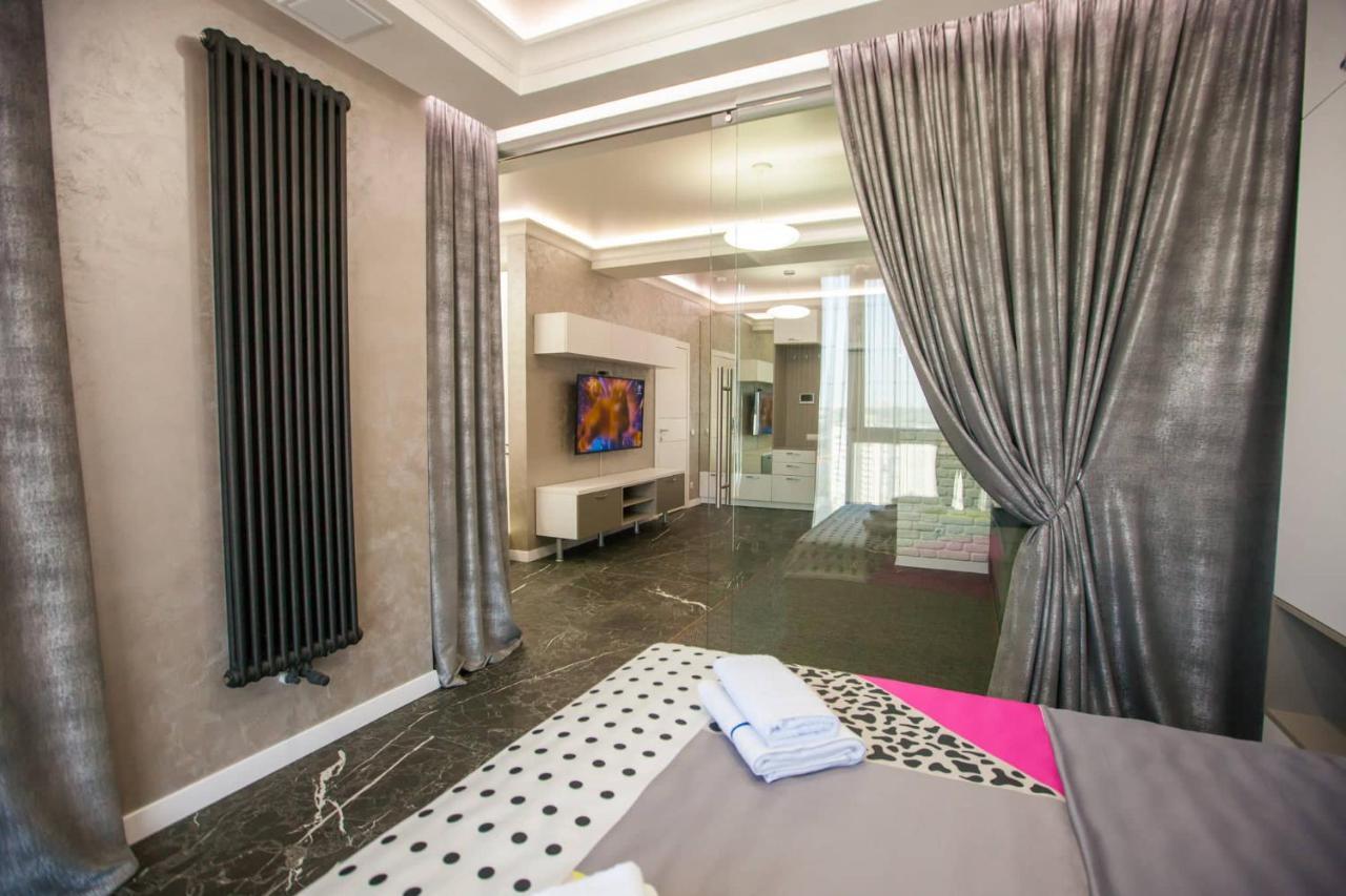 Double Skyhouse Exclusive Apartments Chisinau Ngoại thất bức ảnh