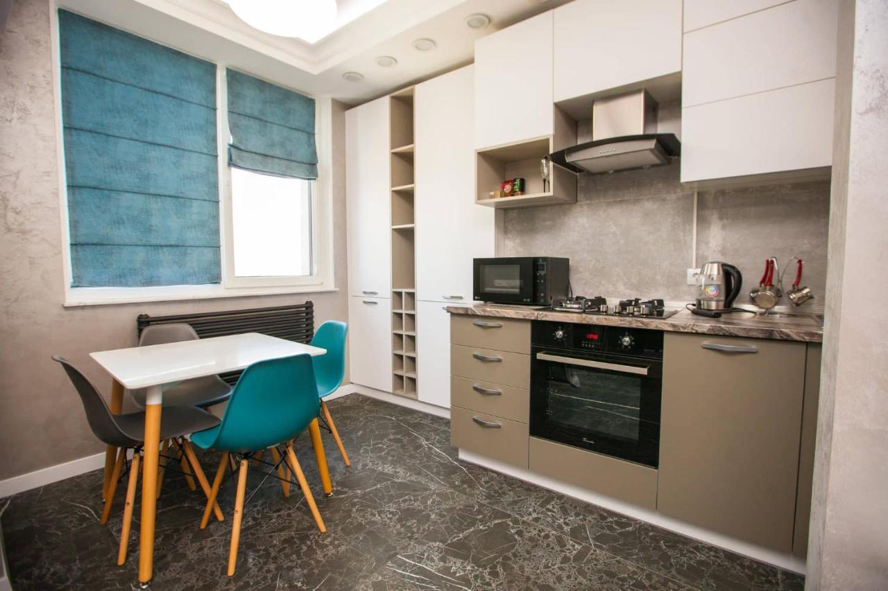 Double Skyhouse Exclusive Apartments Chisinau Ngoại thất bức ảnh