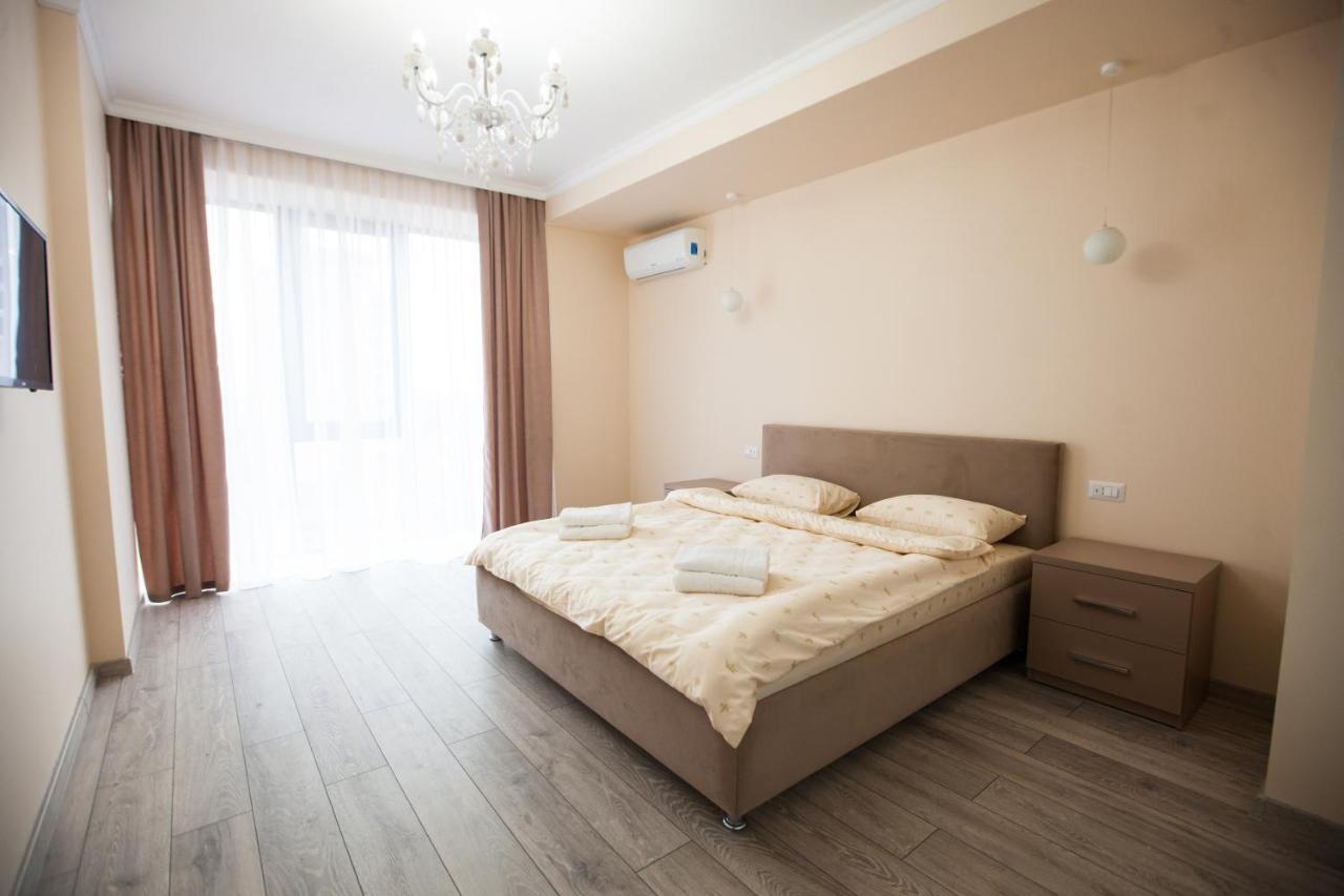 Double Skyhouse Exclusive Apartments Chisinau Ngoại thất bức ảnh