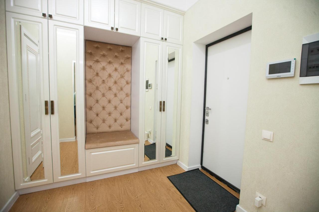 Double Skyhouse Exclusive Apartments Chisinau Ngoại thất bức ảnh