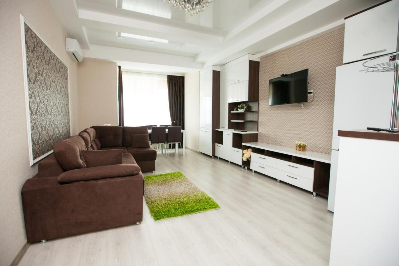 Double Skyhouse Exclusive Apartments Chisinau Ngoại thất bức ảnh