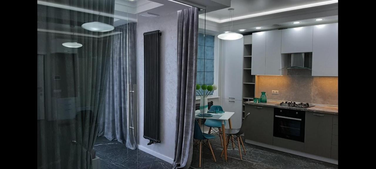 Double Skyhouse Exclusive Apartments Chisinau Ngoại thất bức ảnh
